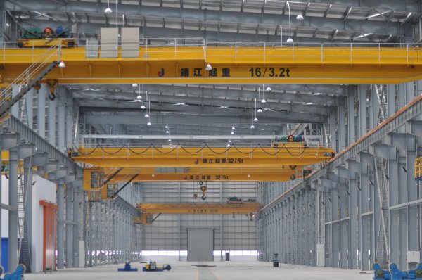 靖江市起重設備廠(chǎng)雙梁橋式起重機特點(diǎn) 