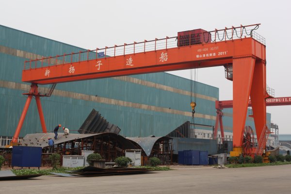 為什么要做好門(mén)式起重機的潤滑工作？