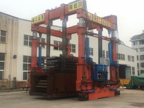 教你如何節約移動(dòng)式起重機械的油耗技巧【靖江起重】