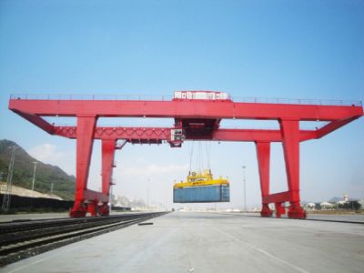 雙梁起重機在未來(lái)會(huì )有哪些發(fā)展趨勢？